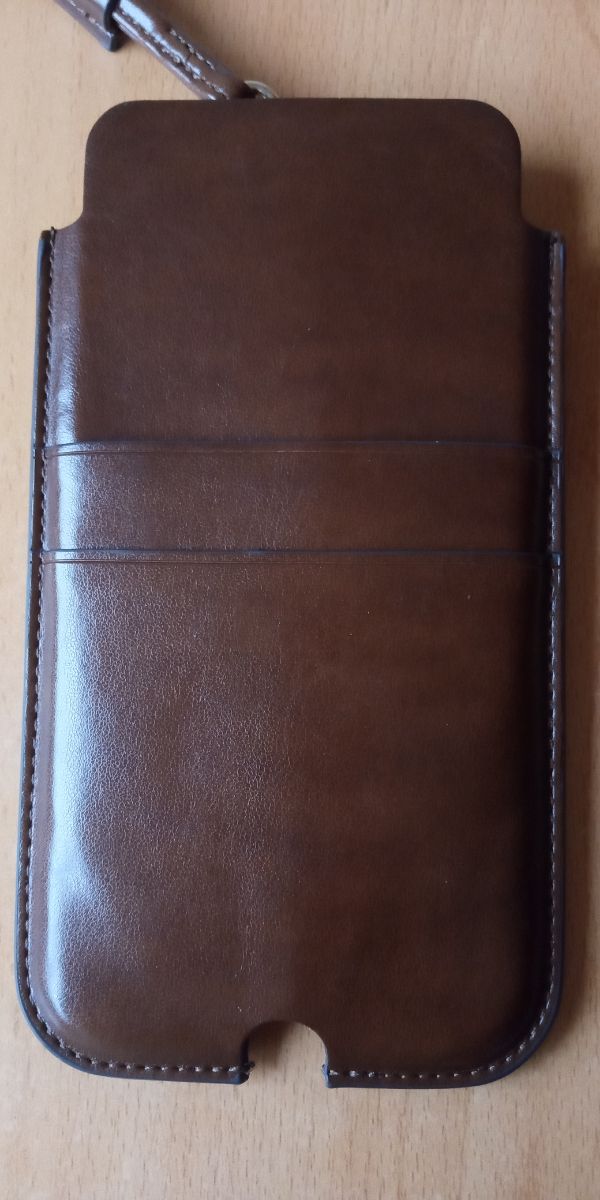 Funda móvil piel marrón