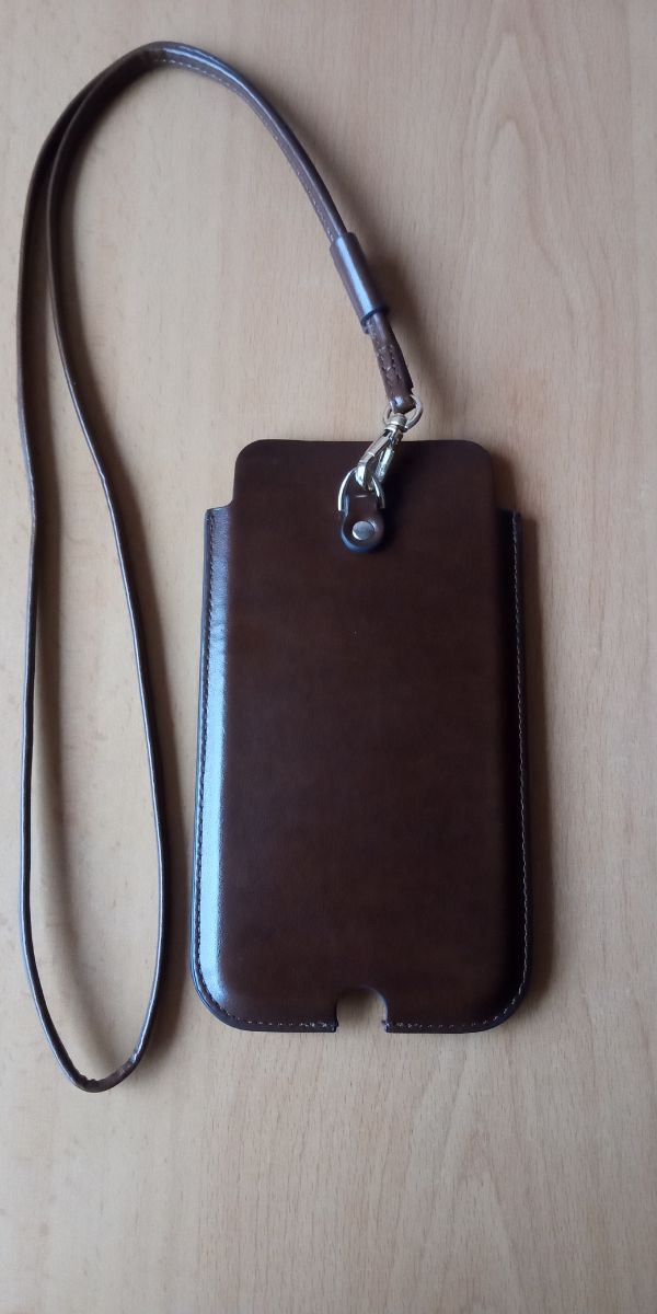 Funda móvil piel marrón