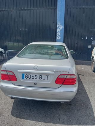 Mercedes-Benz  CLK 2001