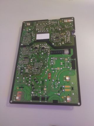 Fuente alimentación TV Samsung 
UE55TU8005 