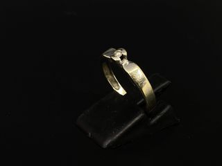 sortija oro 18k con piedra con circonita