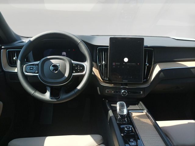 VOLVO XC60 2.0 B5 P MHEV ULTRA DARK AUTO 4WD 250 5P