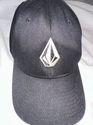 Gorra Volcom negra - Poco uso