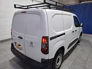 PEUGEOT Partner Pro Standard 600kg BlueHDi 73kW