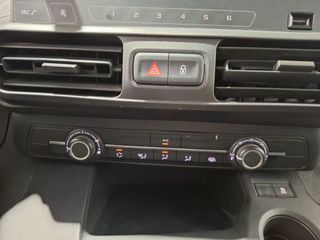 PEUGEOT Partner Pro Standard 600kg BlueHDi 73kW