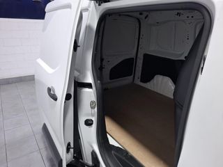 PEUGEOT Partner Pro Standard 600kg BlueHDi 73kW