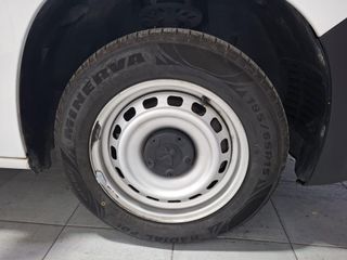 PEUGEOT Partner Pro Standard 600kg BlueHDi 73kW