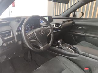 LEXUS UX 2.0 250h Business Navigation