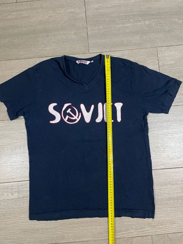 Camiseta Soviet negra