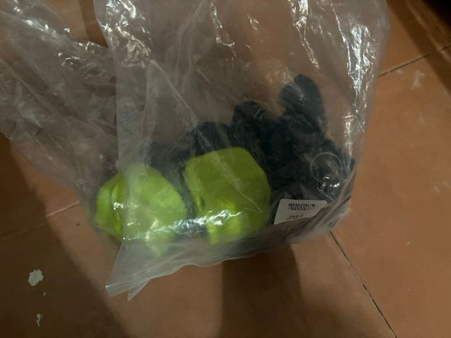 Baca aluminio Feuvert con 2 portabicicletas.