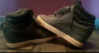 Botas Puma grises cuña.