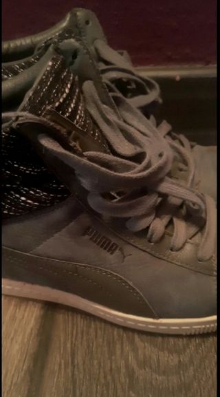 Botas Puma grises cuña.