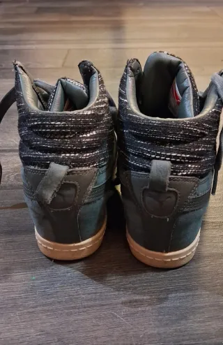 Botas Puma grises cuña.