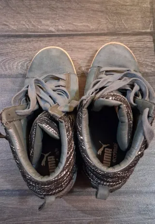 Botas Puma grises cuña.