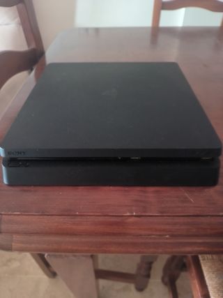 PS4 Slim 1 Tb (PlayStation 4) - 2 mandos