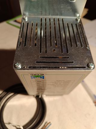 Alimentador ALCAD AP-101 220Vac-24Vdc.