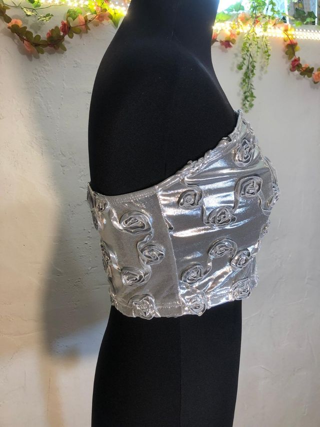 Top plateado sin tirantes - Talla S