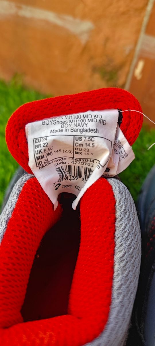 Bota de montaña niño