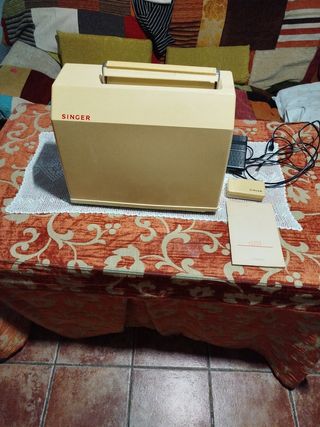 Máquina coser Singer Antigua