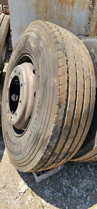 Neumáticos usados 275/70/22.5 y 295/80/22.5