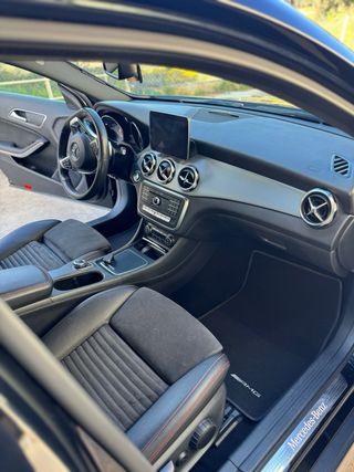Mercedes-Benz GLA 200 2018 AMG POCOS KMS