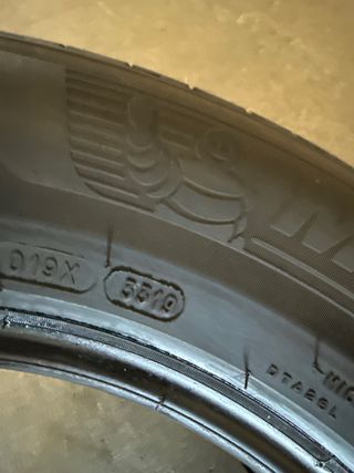 Neumáticos 215/65R17 99V