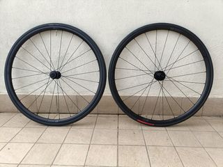 Ruote bici da corsa DT Swiss R470