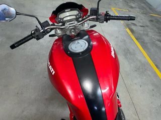 Ducati Monster 696 - Roja - 2008- 56.680 kilometro