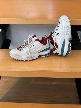 Zapatillas Fila Disruptor blancas y rojas