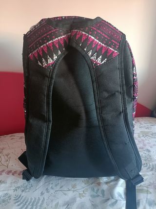 Mochila escolar, hotuna.