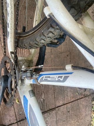 Vendo bicicletas, la rueda la tienen pinchada.