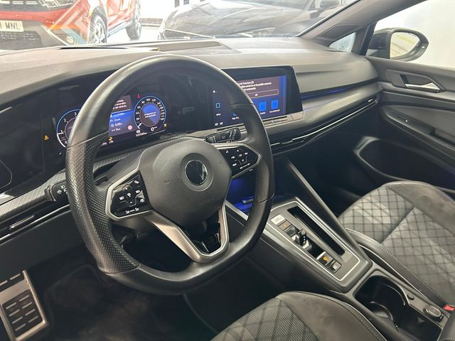 Volkswagen Golf 2021