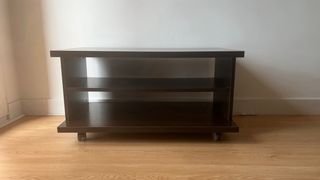 Mesa TV con ruedas - marrón