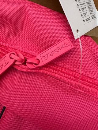 Mochila Reebok fucsia - Nueva