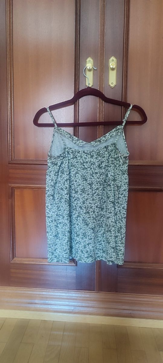 Top - Verde y blanco estampado