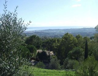 Terreno en venta en Calahonda en Mijas