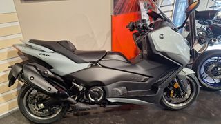 Yamaha T-MAX 560 Tech MAX Ceràmic Grey
