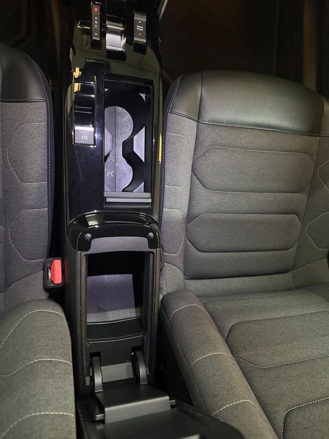 Citroën C4 BlueHDi 130 S&S EAT8 Feel Pack