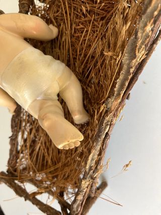 Niño Jesús pesebre madera vintage