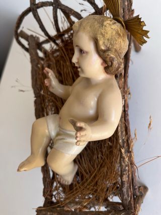 Niño Jesús pesebre madera vintage