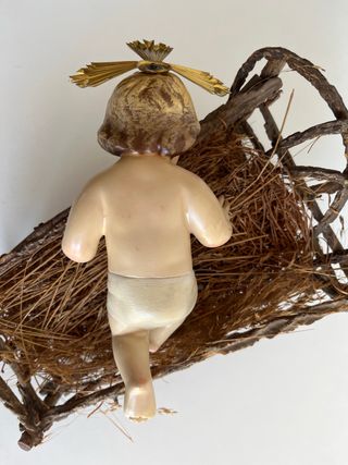 Niño Jesús pesebre madera vintage