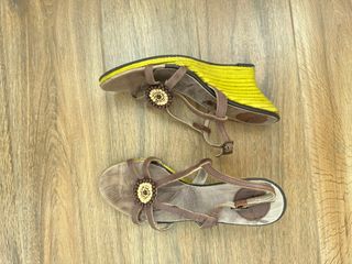 Sandalias piel cuña esparto nº40 marrón-amarillo