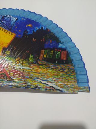 Abanico pintado: Noche calles verano