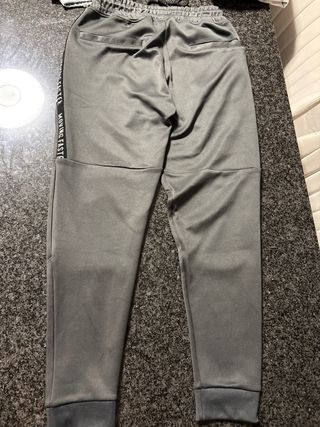 Pantalones chándal grises