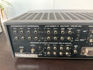 Amplificador Sony TA-1150 vintage.