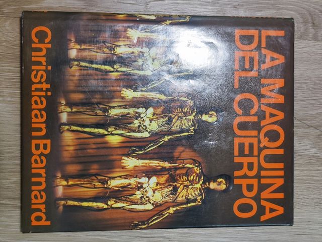 Lote de libros de medicina.