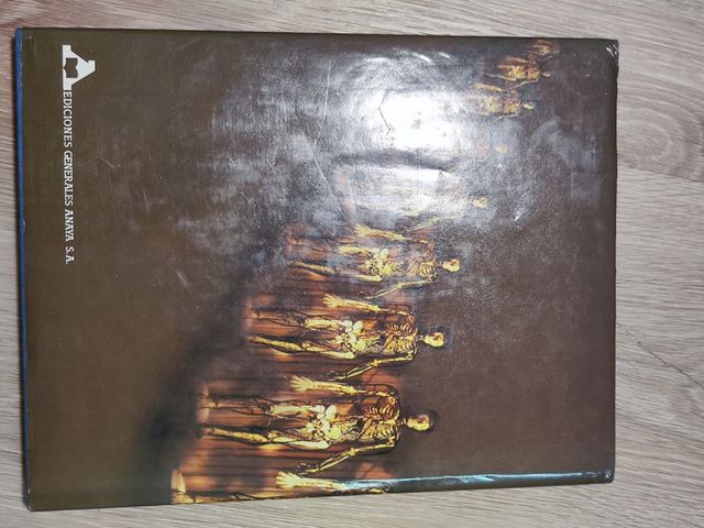 Lote de libros de medicina.