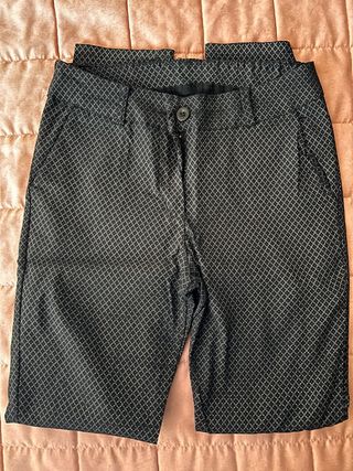 Pantaloni fantasia neri e blu