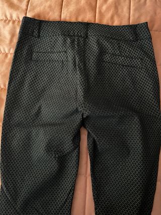 Pantaloni fantasia neri e blu