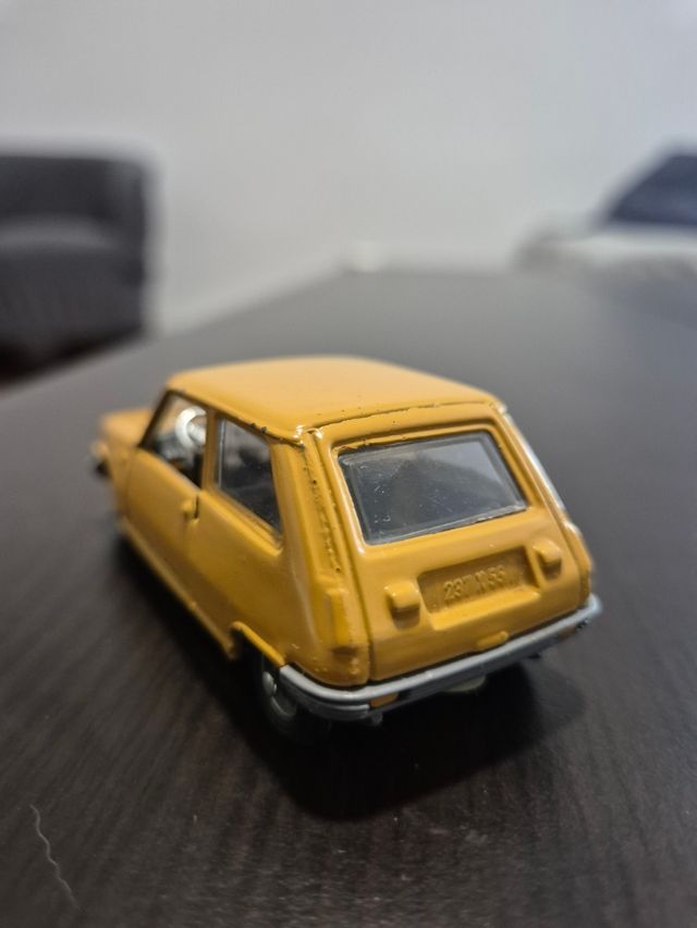 Renault 5 escala 1/43 Mebetoys